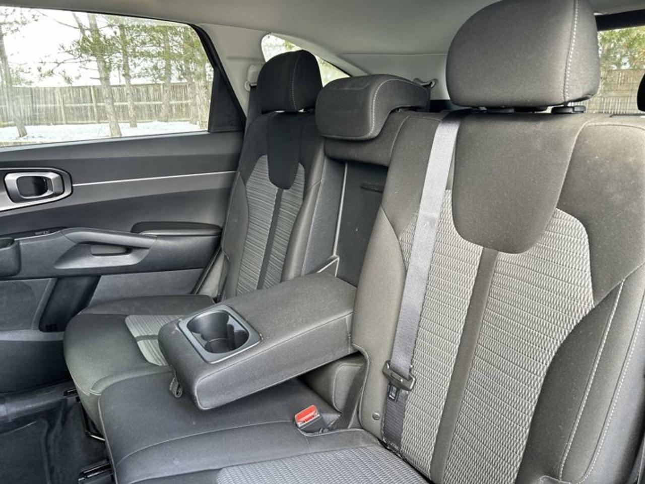 2023 Kia Sorento LX+ AWD | No accidents | 7 Passengers Photo