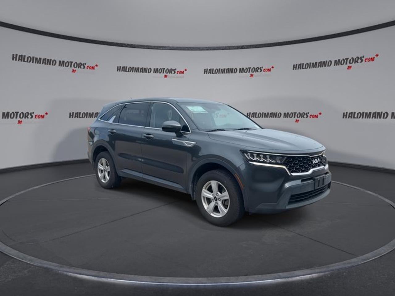 2023 Kia Sorento LX+ AWD | No accidents | 7 Passengers Photo