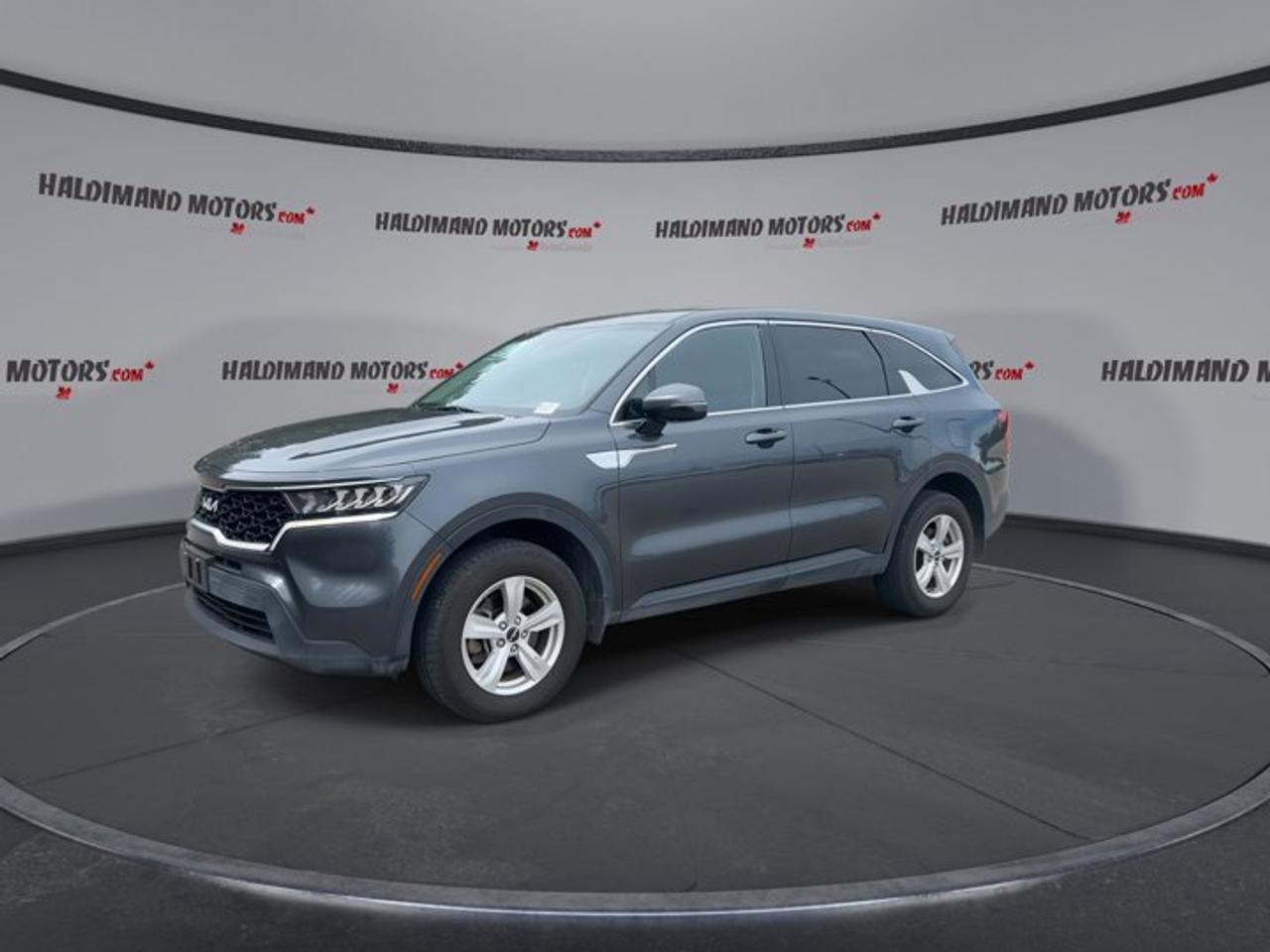 2023 Kia Sorento LX+ AWD | No accidents | 7 Passengers Photo