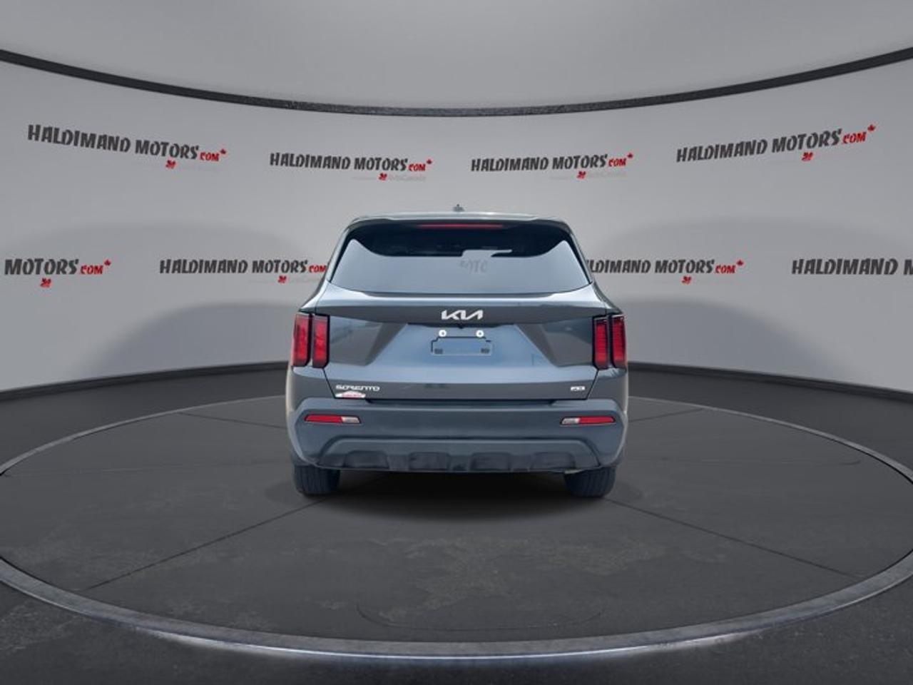 2023 Kia Sorento LX+ AWD | No accidents | 7 Passengers Photo