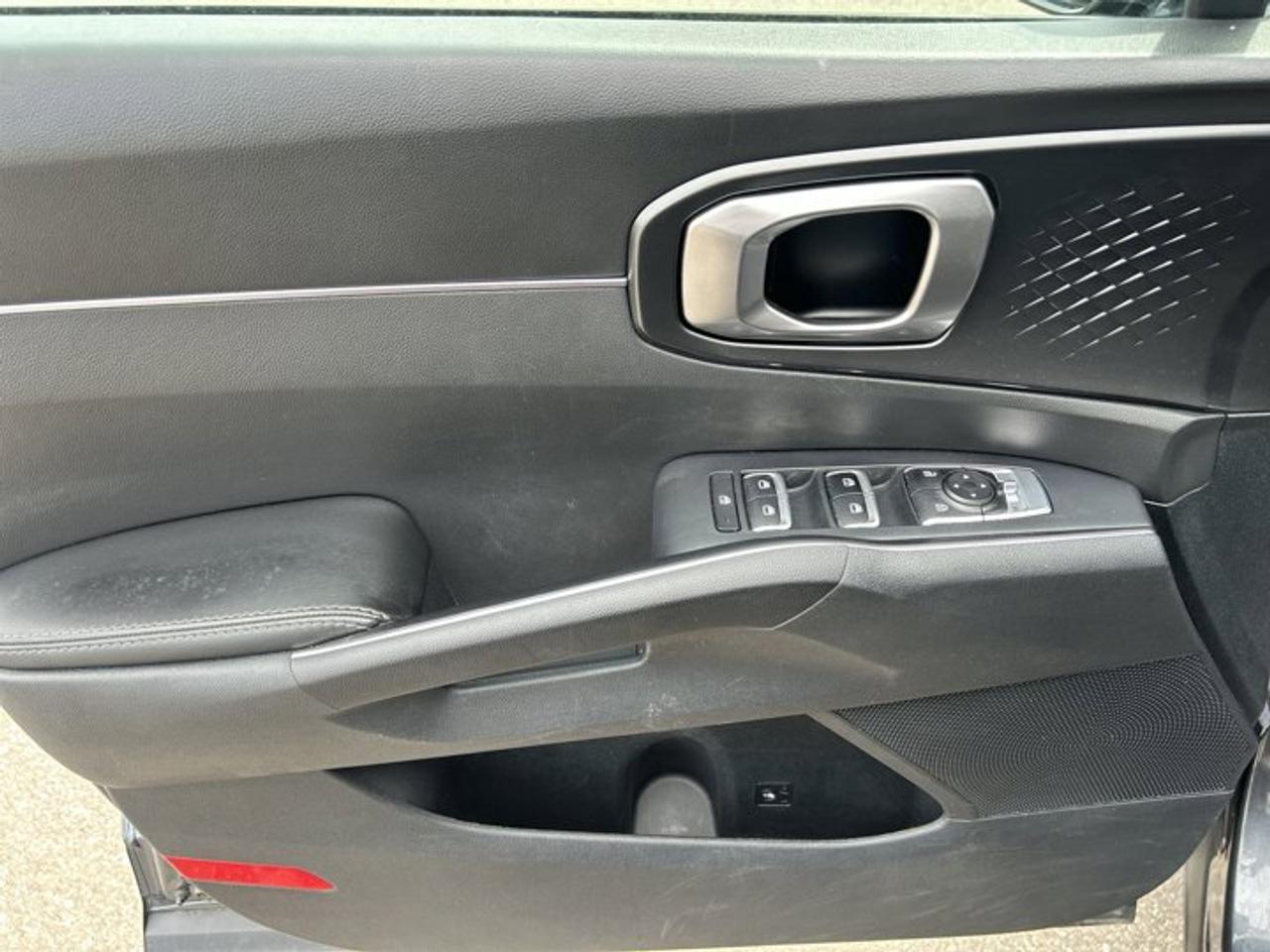 2023 Kia Sorento LX+ AWD | No accidents | 7 Passengers Photo