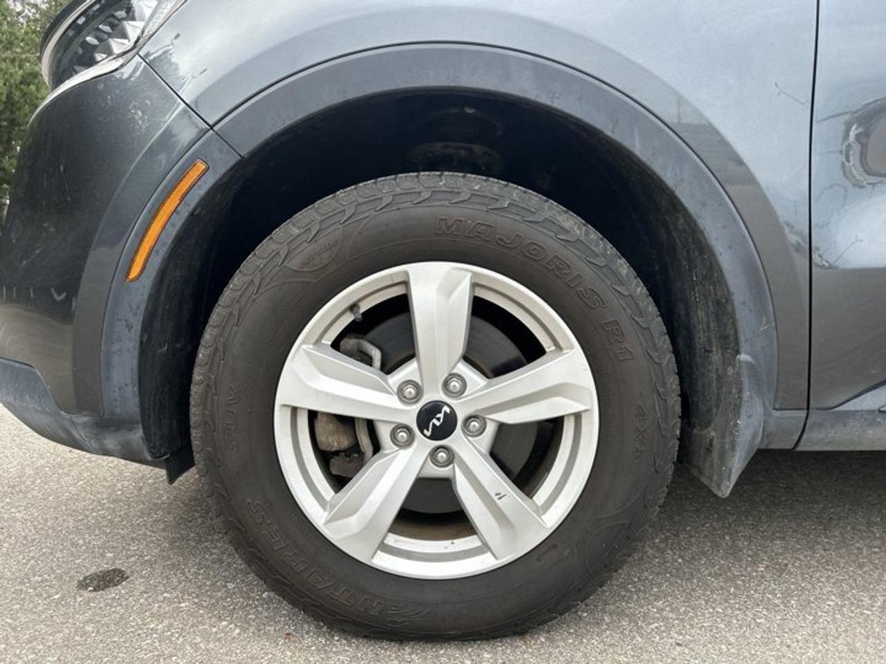 2023 Kia Sorento LX+ AWD | No accidents | 7 Passengers Photo