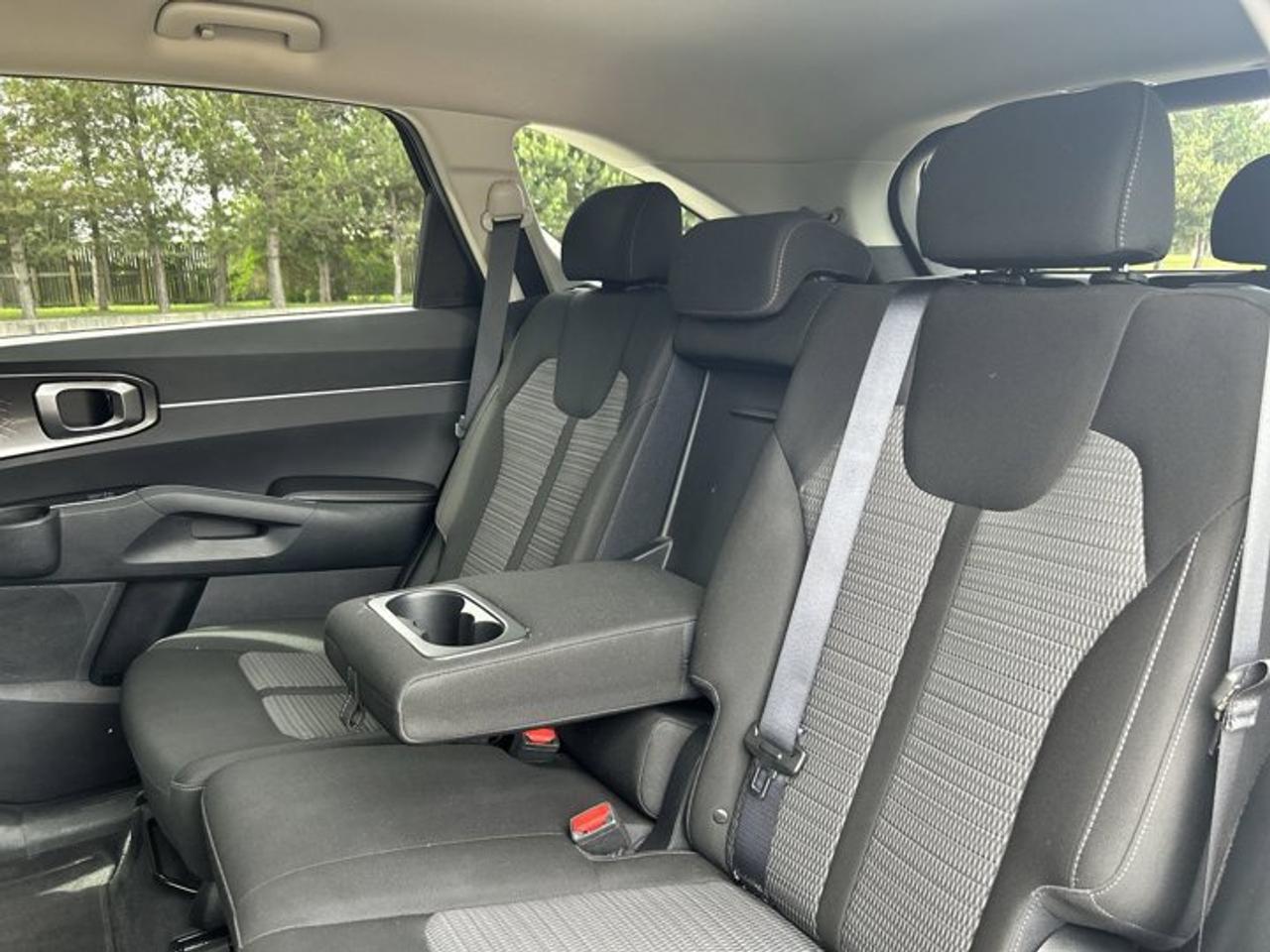 2023 Kia Sorento LX+ AWD | No accidents | 7 Passengers Photo