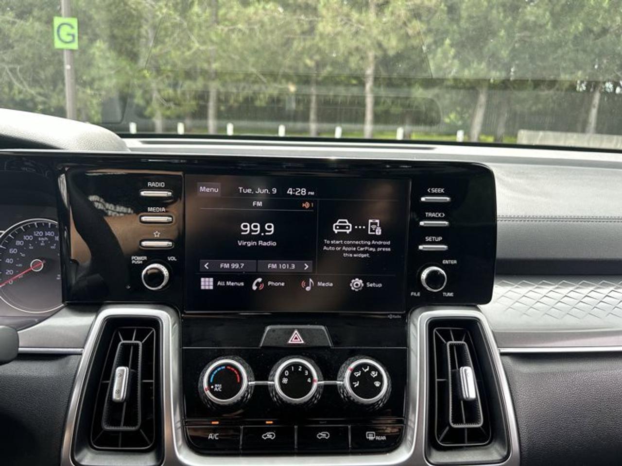 2023 Kia Sorento LX+ AWD | No accidents | 7 Passengers Photo