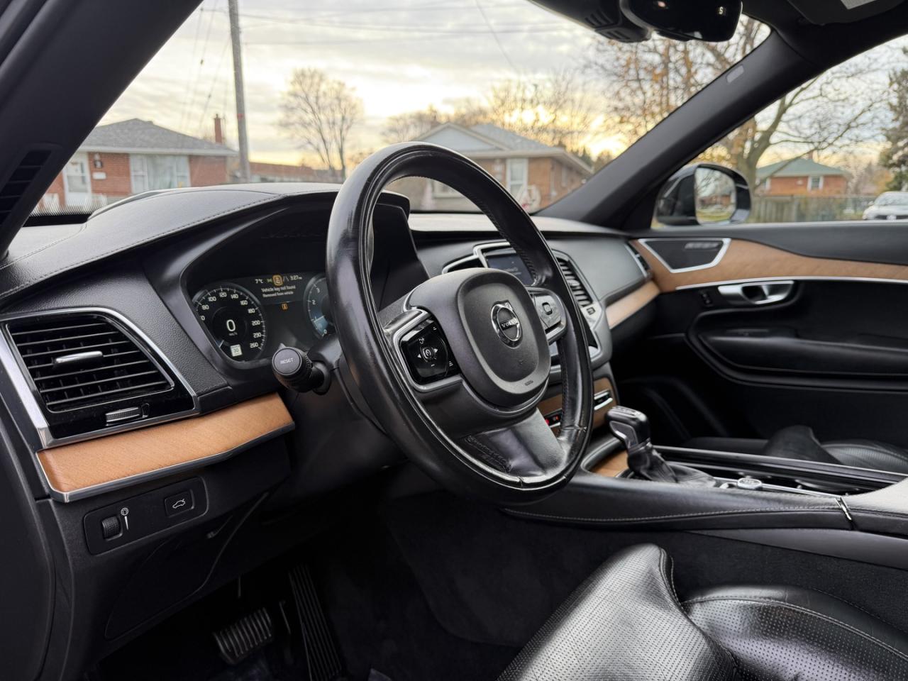 2019 Volvo XC90 T6 Inscription AWD - Photo #17