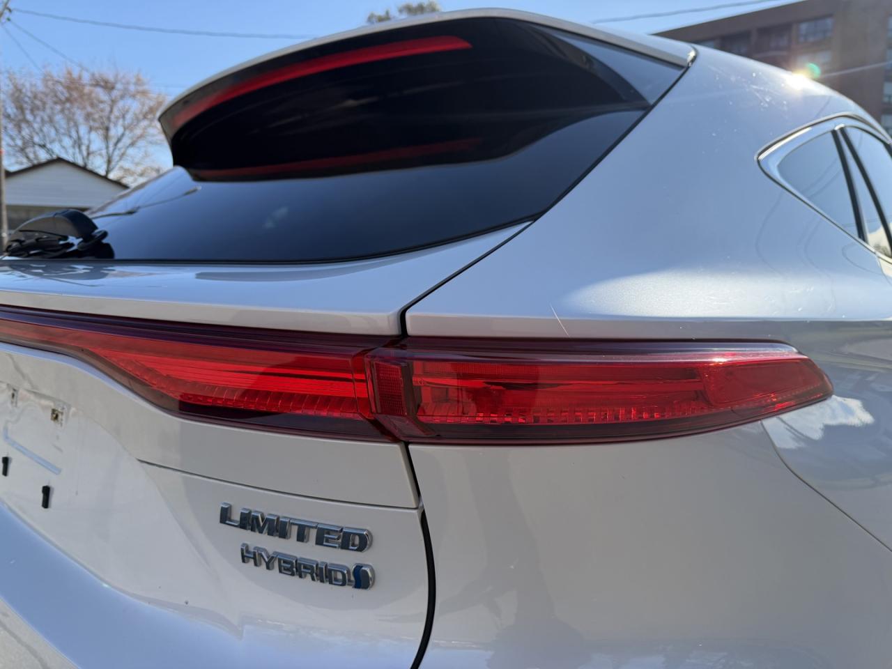 2021 Toyota Venza LIMITED AWD - Photo #7
