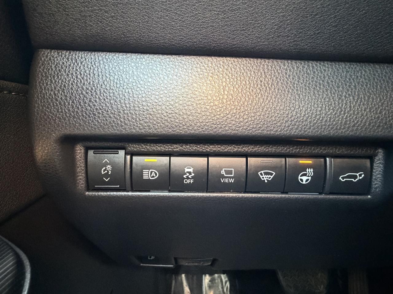 2021 Toyota Venza LIMITED AWD - Photo #23