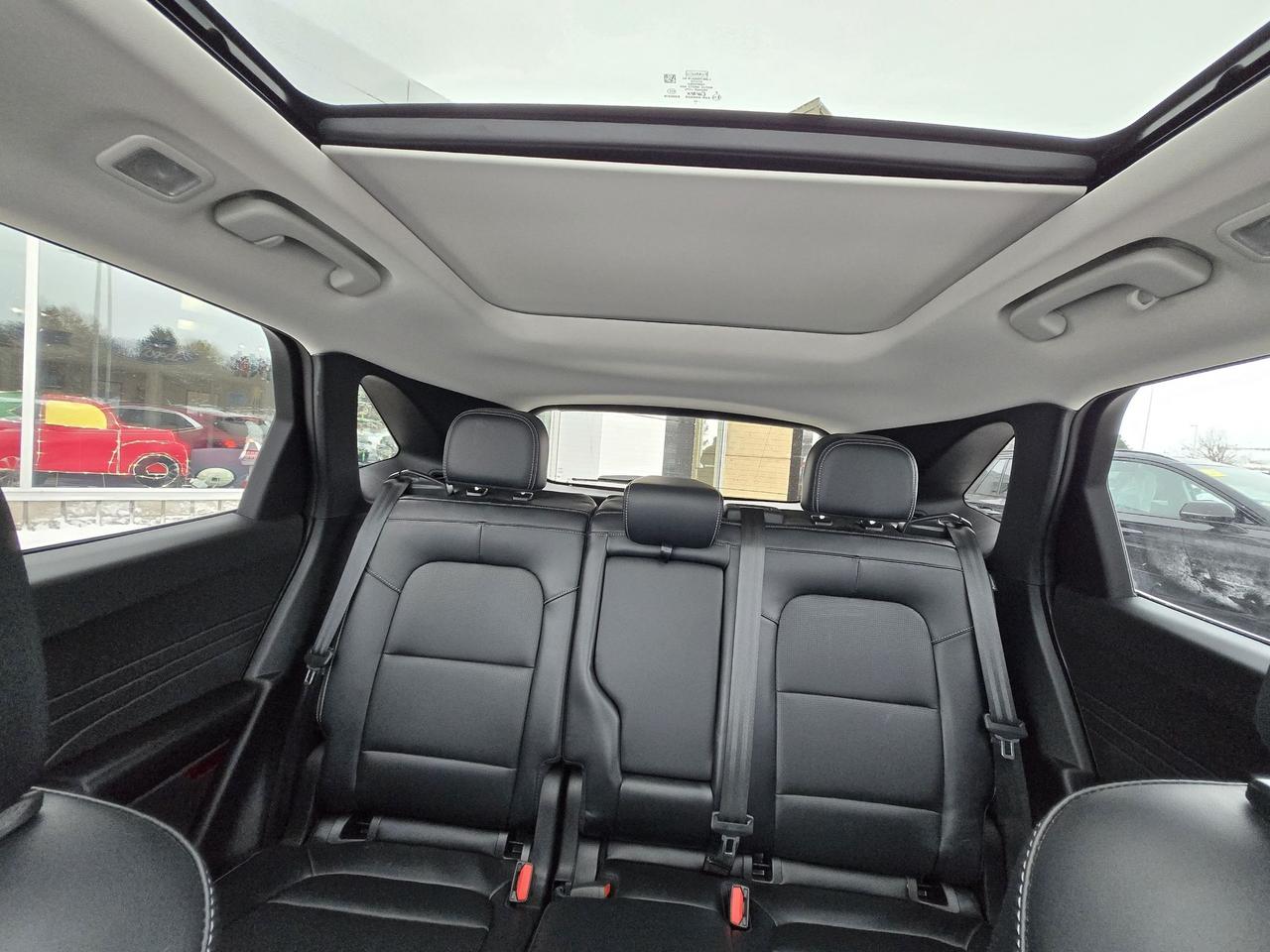 2023 Ford Escape PLATINUM, HYBRID, LEATHER, MOONROOF, NAV! LOADED! Photo