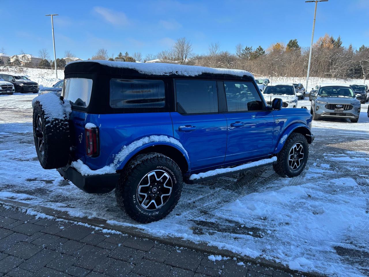 2022 Ford Bronco OUTERBANKS! LEATHER, TECH, REMOTE START! Photo