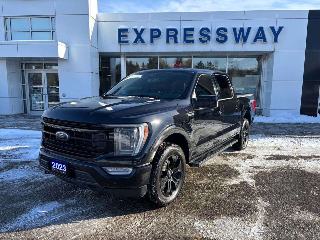 2023 Ford F-150 LARIAT, 502A TRIM LEVEL, FX4, SPORT PACK! Photo0