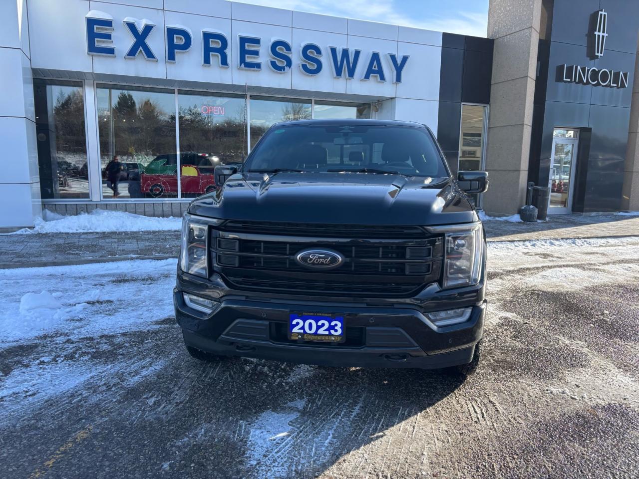 2023 Ford F-150 LARIAT, 502A TRIM LEVEL, FX4, SPORT PACK! Photo