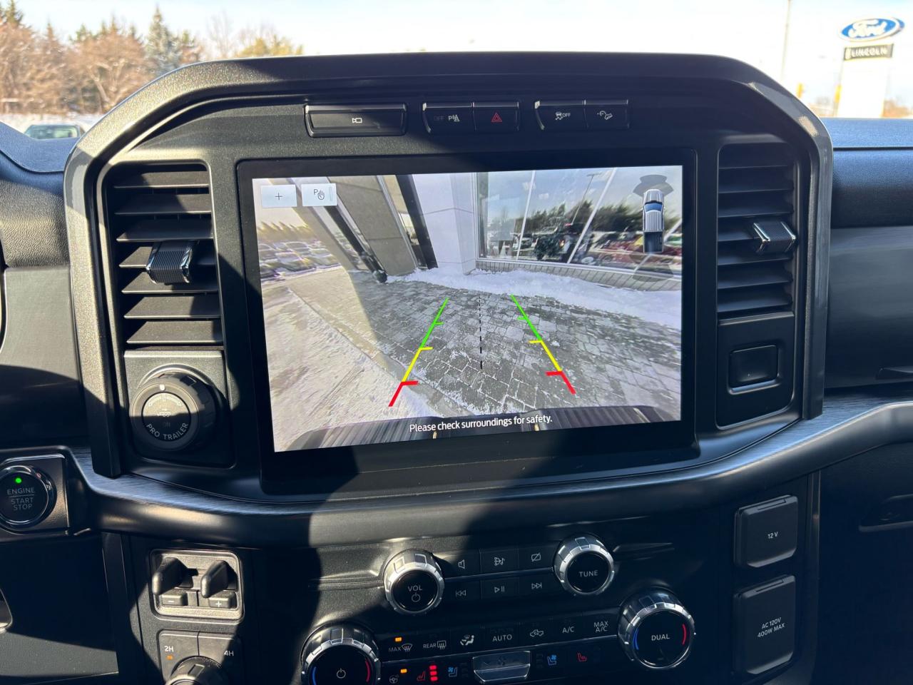 2023 Ford F-150 LARIAT, 502A TRIM LEVEL, FX4, SPORT PACK! Photo