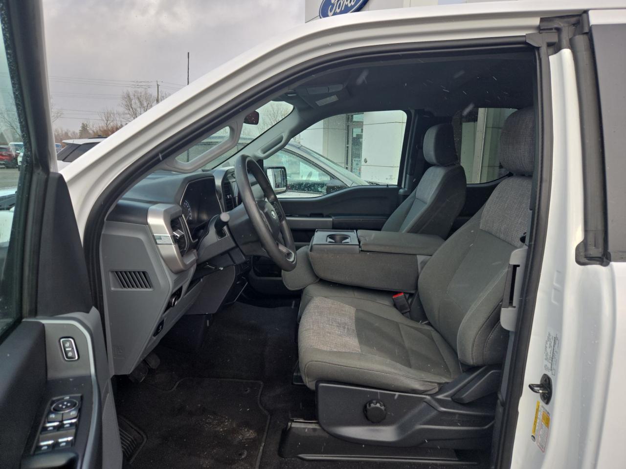 2023 Ford F-150 XLT, 4X2, 300A WITH 6.5' BOX! CLOTH, 6 PASSENGER! Photo4