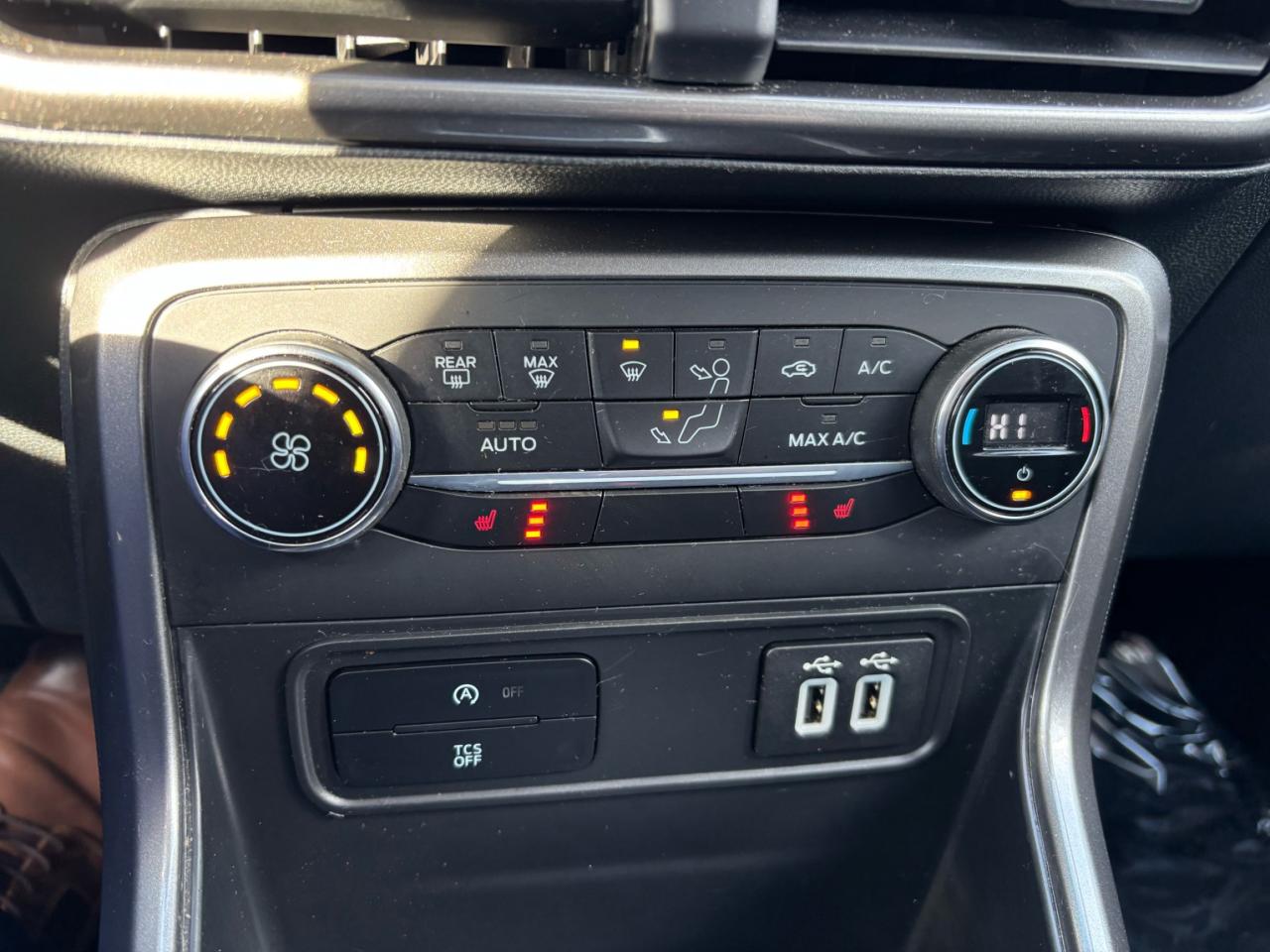 2020 Ford EcoSport SE, FWD, 1L ECOBOOST! GREAT ON FUEL! REAR CAMERA! Photo