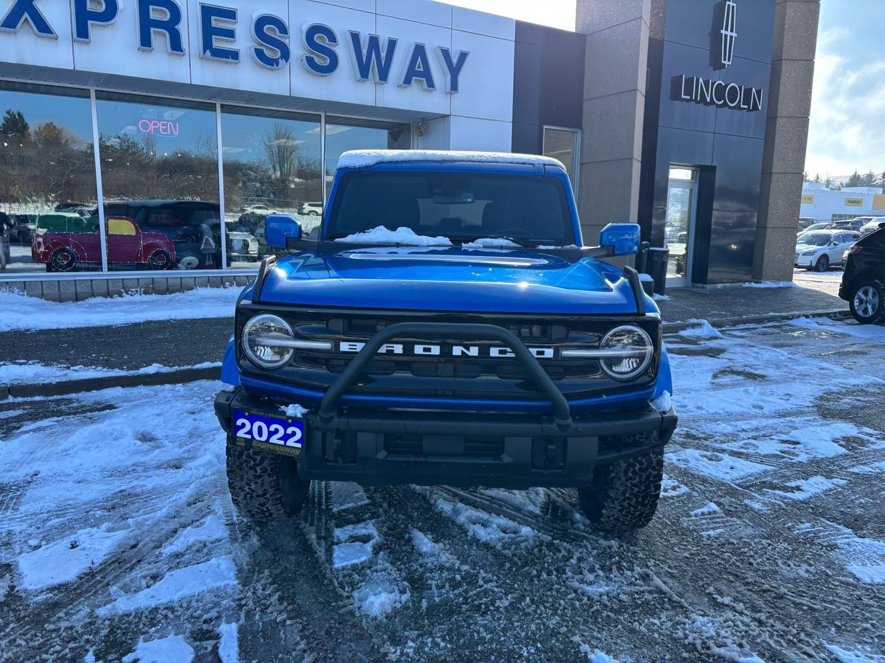 2022 Ford Bronco OUTERBANKS! LEATHER, TECH, REMOTE START! Photo1