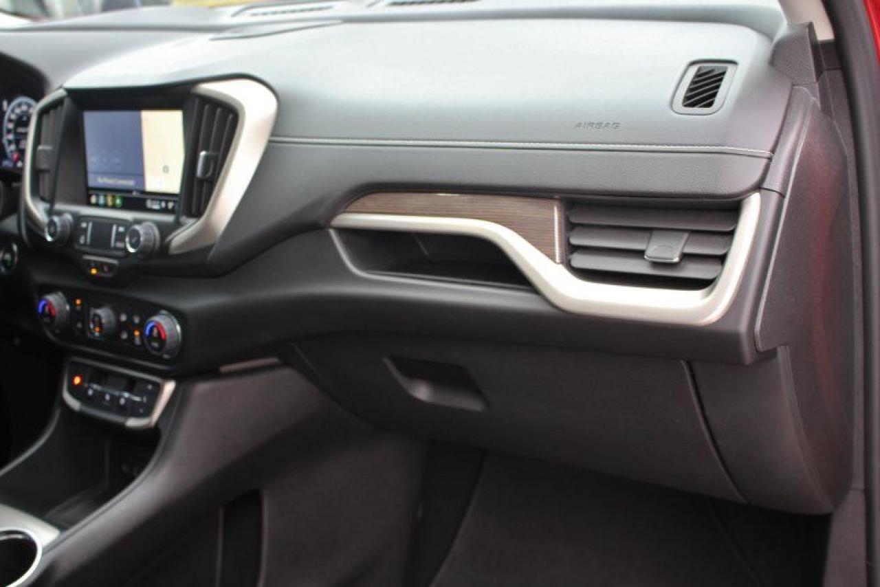 2024 GMC Terrain Denali*Low Ks*AWD*Heated Leather*Moon Roof*CarPlay - Photo #14