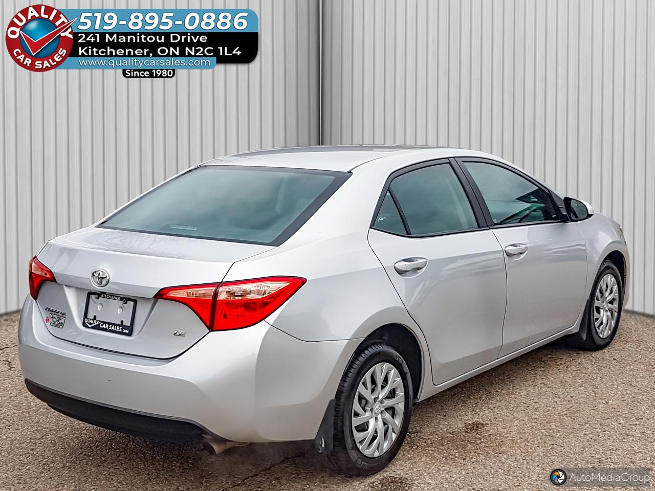 2017 Toyota Corolla LE *HEATED SEATS* Photo2