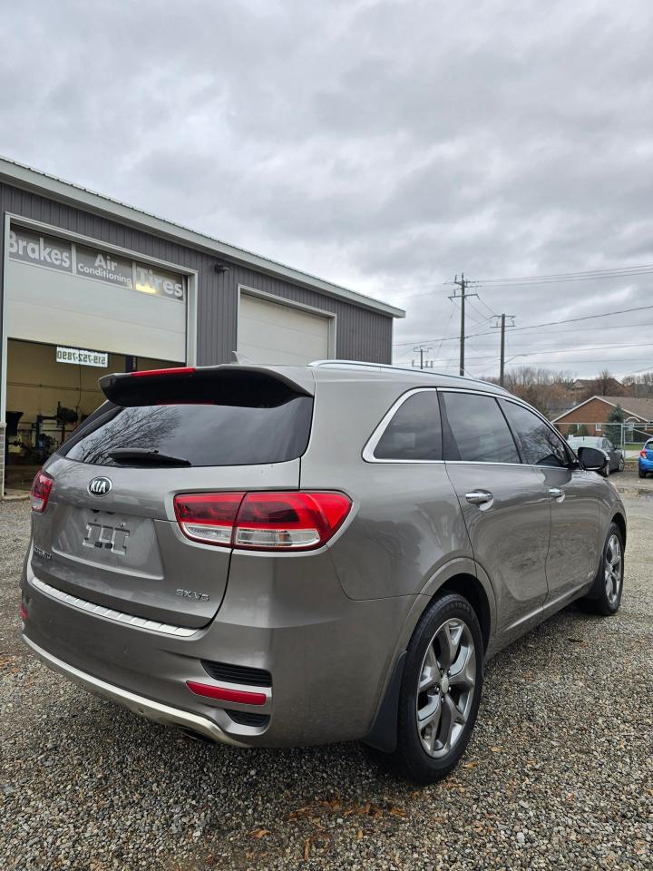 2016 Kia Sorento AWD 4dr 3.3L SX+ 7-Seater - Photo #10