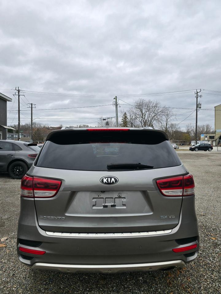 2016 Kia Sorento AWD 4dr 3.3L SX+ 7-Seater - Photo #15