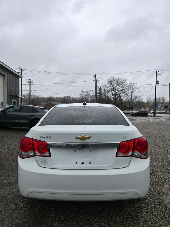2015 Chevrolet Cruze 4dr Sdn 1LT - Photo #11