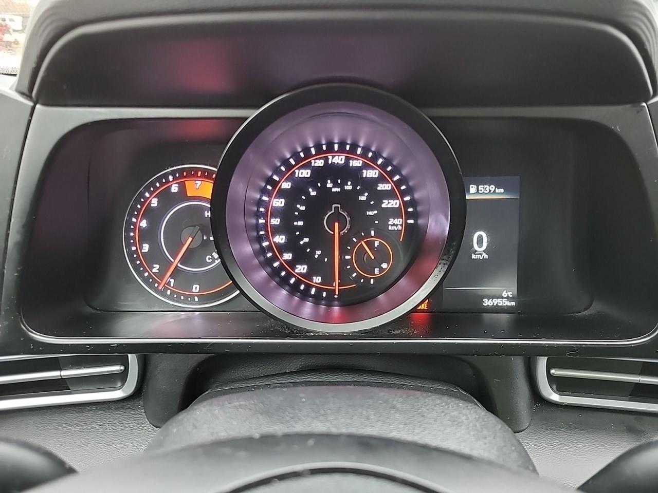 2023 Hyundai Elantra Preferred Photo