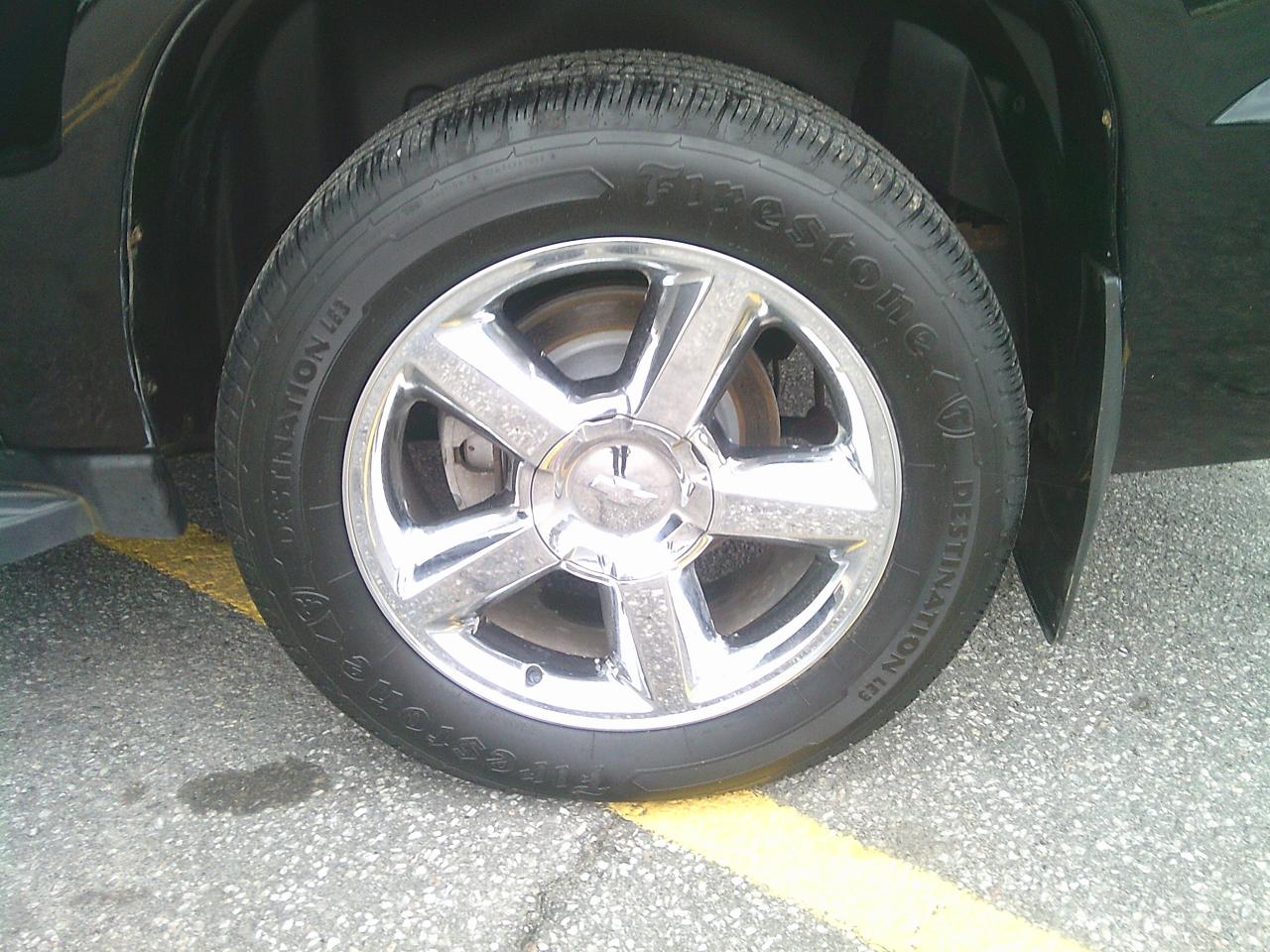 2011 Chevrolet Avalanche LTZ CREW CAB 4X4 Photo