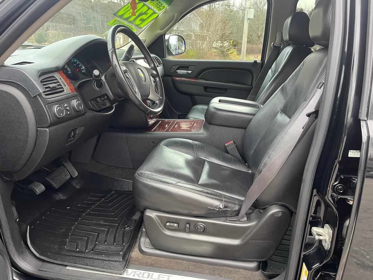 2011 Chevrolet Avalanche LTZ CREW CAB 4X4 Photo