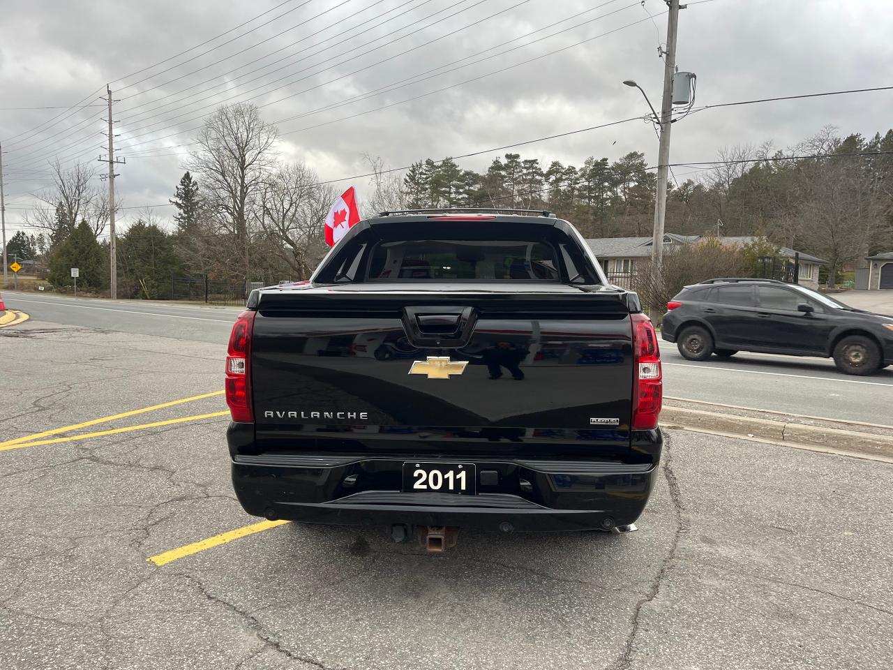 2011 Chevrolet Avalanche LTZ CREW CAB 4X4 Photo