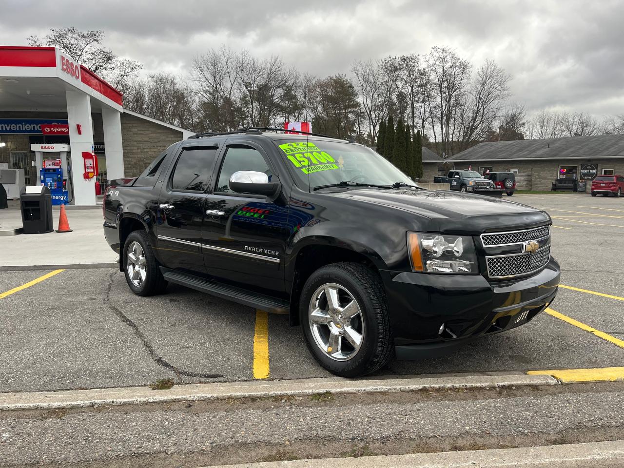 2011 Chevrolet Avalanche LTZ CREW CAB 4X4 Photo