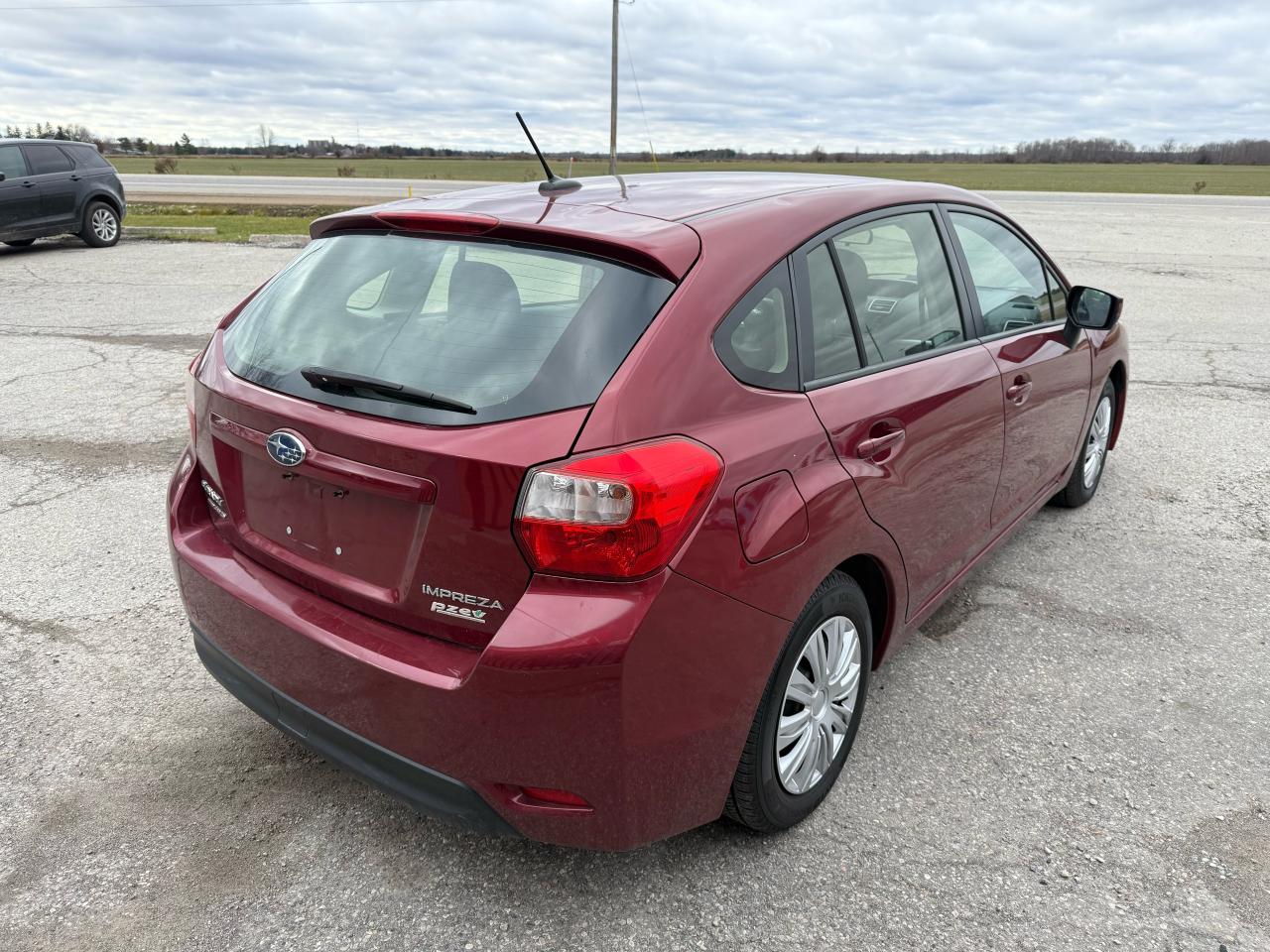 2016 Subaru Impreza 2.0i | AWD | Backup Camera | Bluetooth Photo4