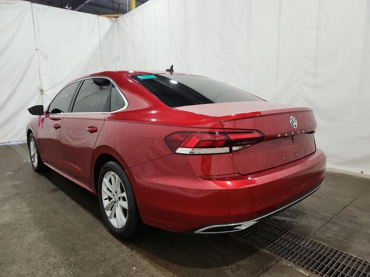 2021 Volkswagen Passat HIGHLINE Photo