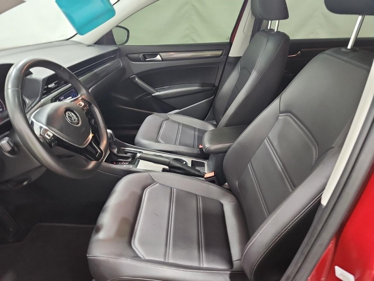 2021 Volkswagen Passat HIGHLINE Photo