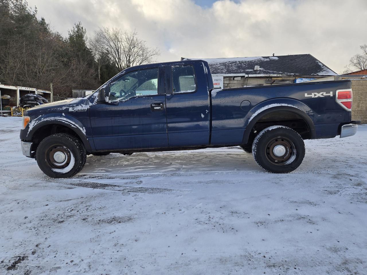 2013 Ford F-150 XL Photo