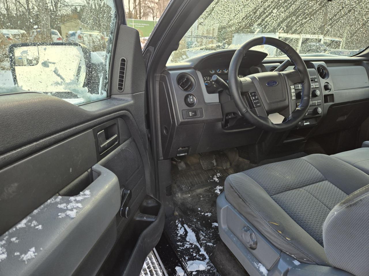 2013 Ford F-150 XL Photo