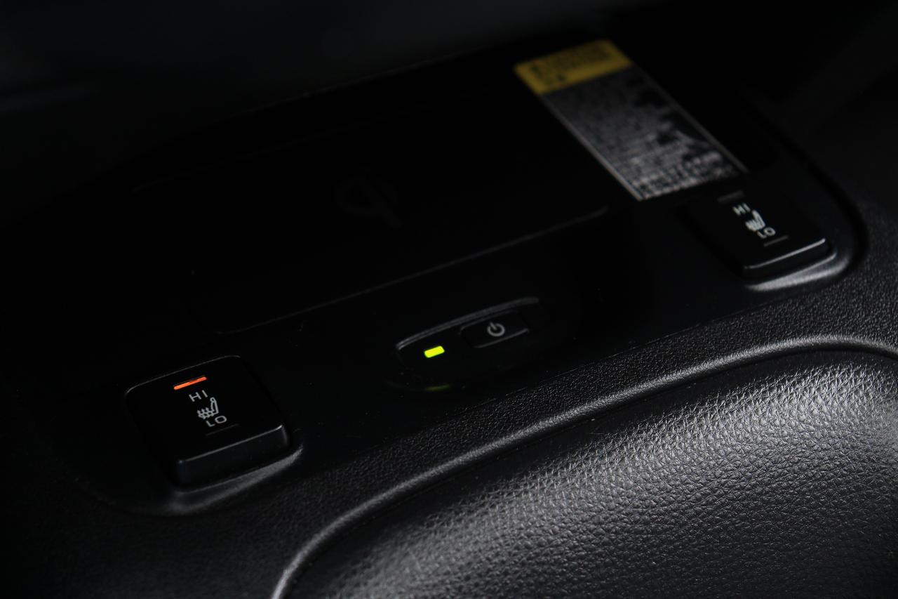 2020 Toyota Corolla LE | Auto | Roof | BSM | Adap Cruise | CarPlay ++ Photo25