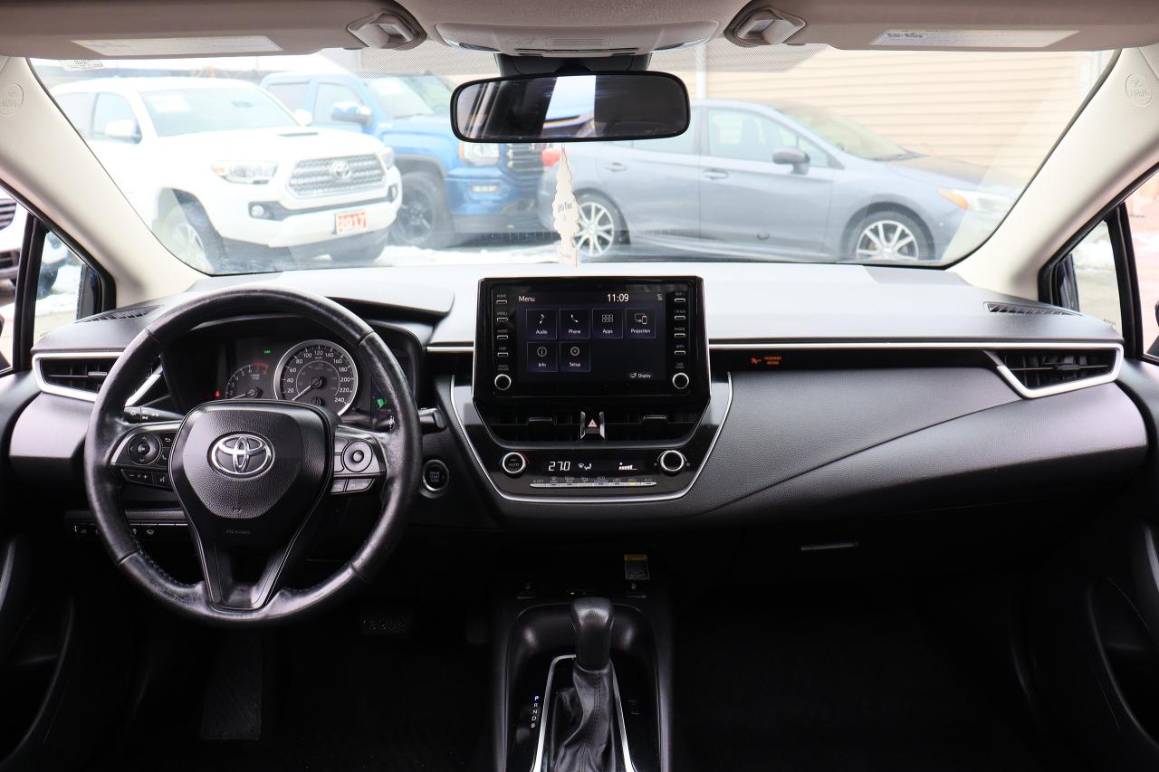 2020 Toyota Corolla LE | Auto | Roof | BSM | Adap Cruise | CarPlay ++ Photo