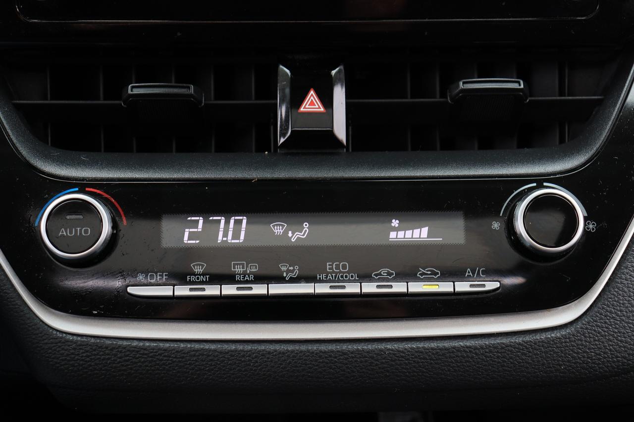 2020 Toyota Corolla LE | Auto | Roof | BSM | Adap Cruise | CarPlay ++ Photo24