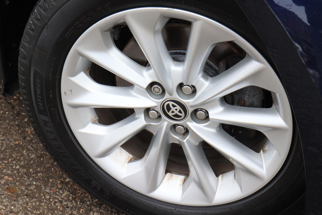 2020 Toyota Corolla LE | Auto | Roof | BSM | Adap Cruise | CarPlay ++ Photo12