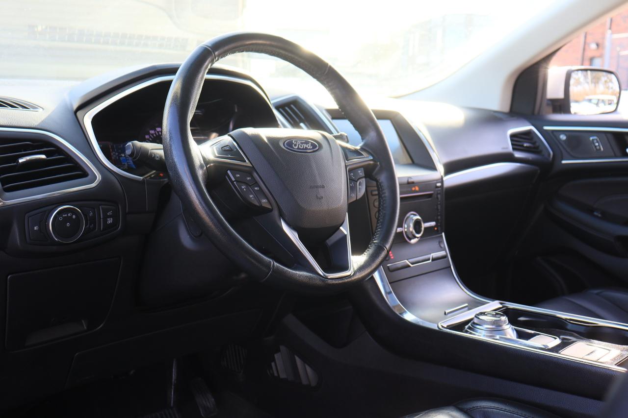2019 Ford Edge Titanium | AWD | Leather | Pano Roof | Nav | Cam++ Photo74