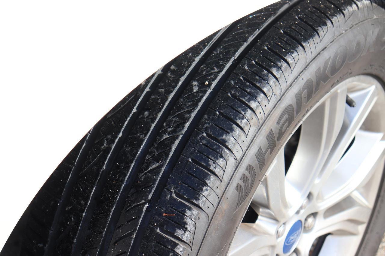 2019 Ford Edge Titanium | AWD | Leather | Pano Roof | Nav | Cam++ Photo56