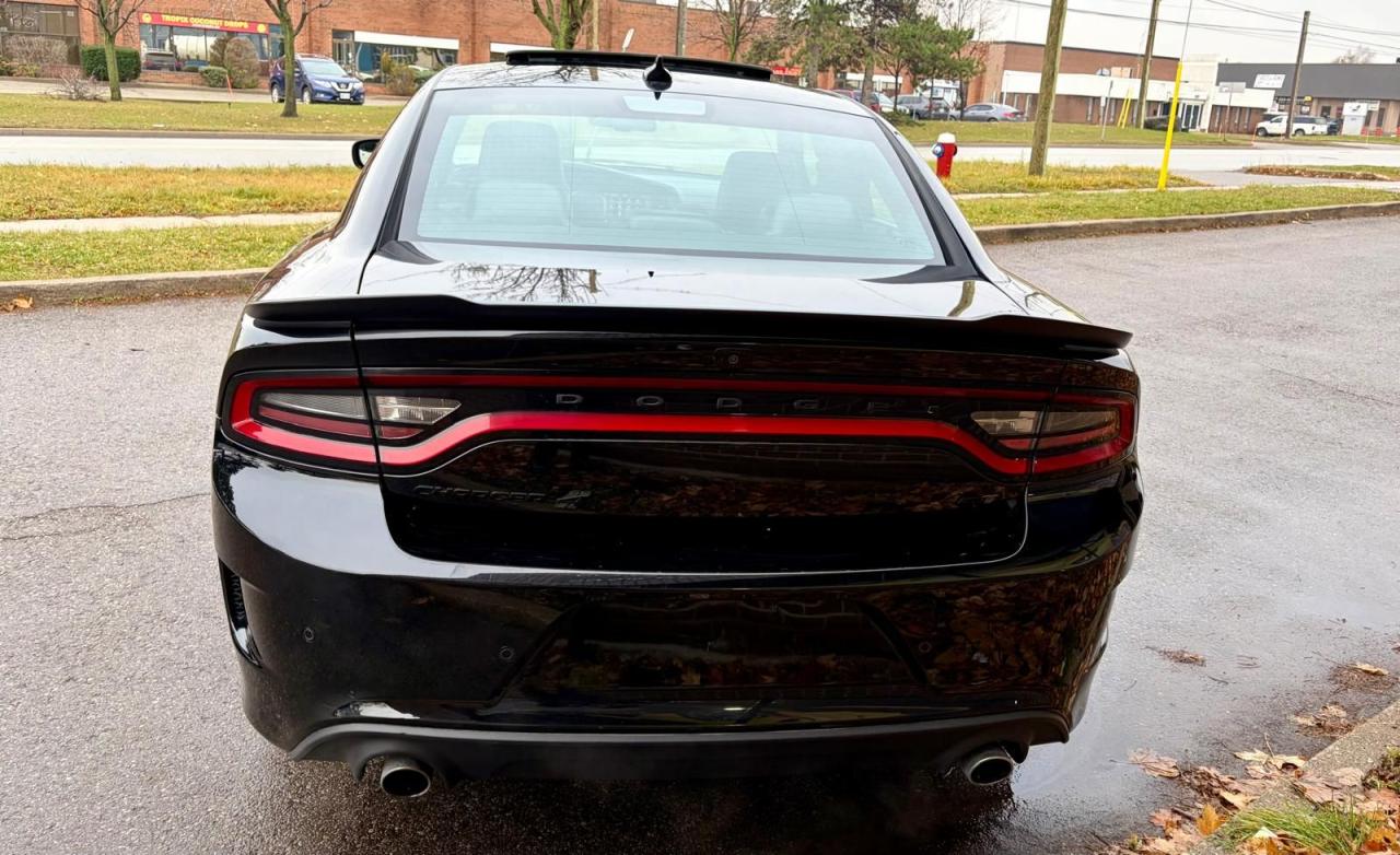 2023 Dodge Charger GT Photo4