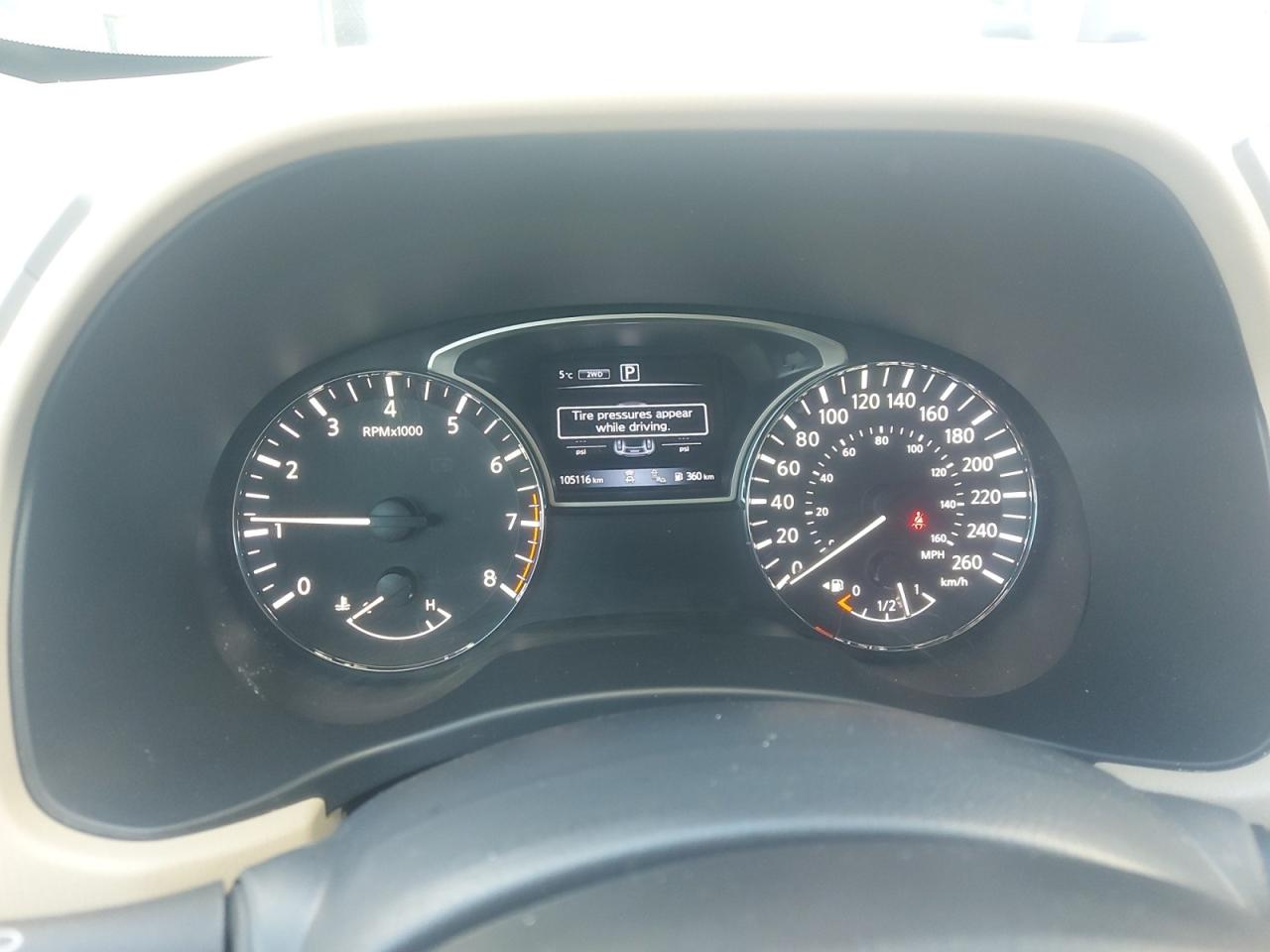 2020 Nissan Pathfinder Platinum Photo