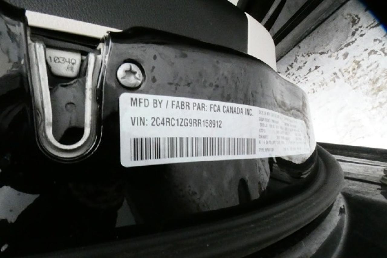 2024 Chrysler Grand Caravan SXT 2WD w/Htd cloth, Htd wheel, NAV, BUC - Photo #20