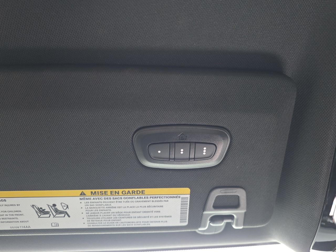 2023 Jeep Grand Cherokee Overland 4WD - Photo #23