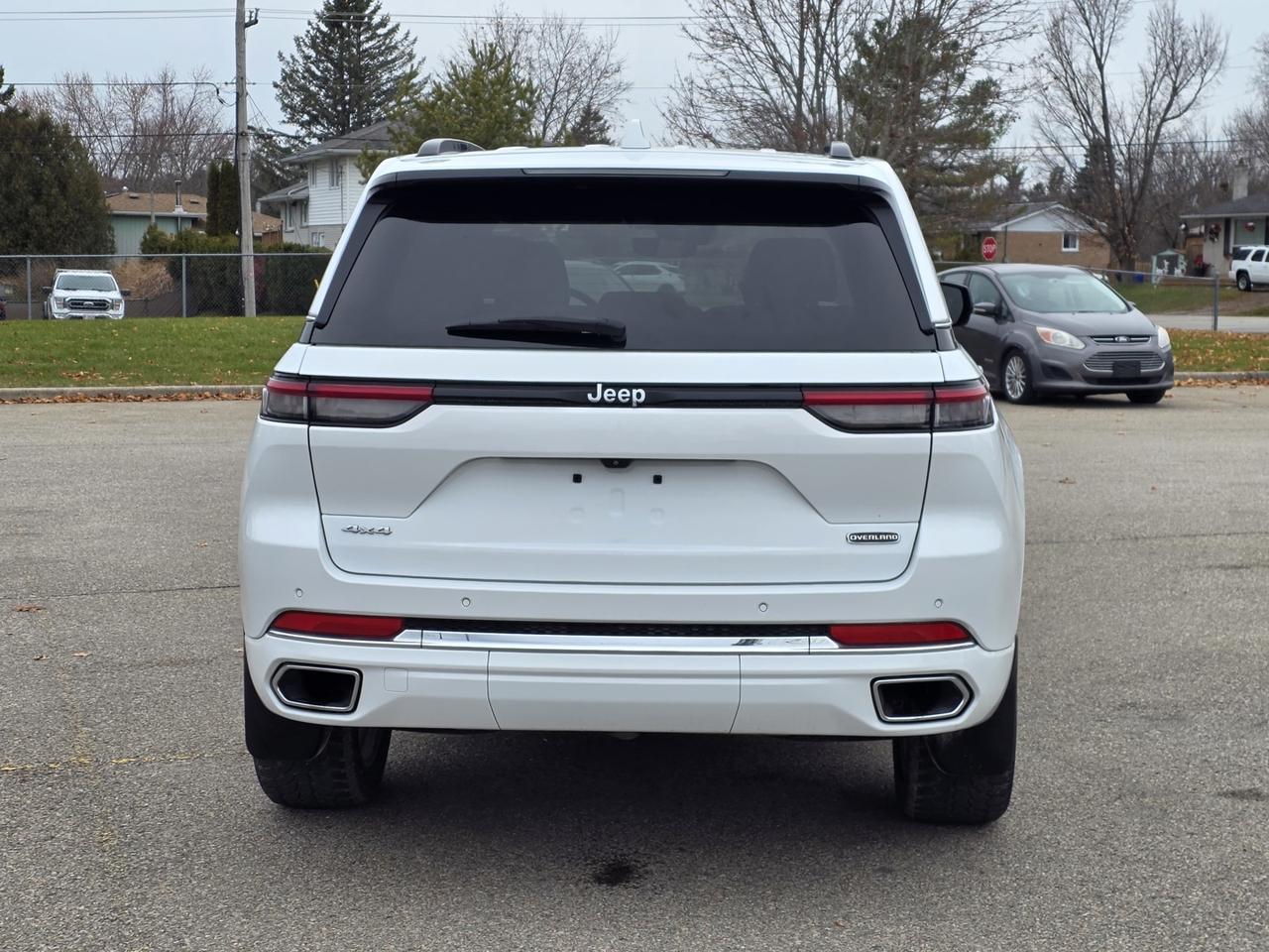 2023 Jeep Grand Cherokee Overland 4WD , Leather, Power/Heated Front Seats Photo