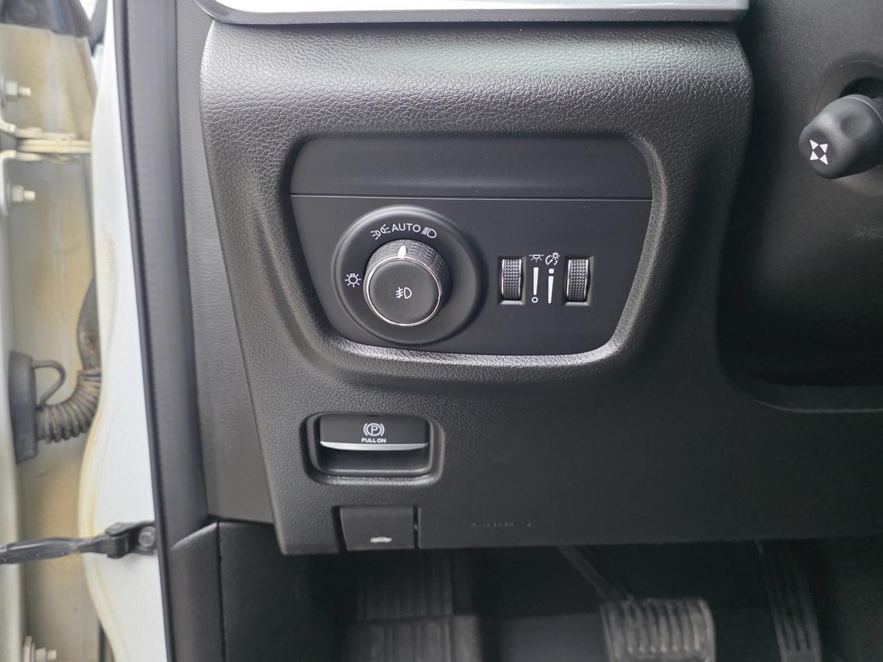 2023 Jeep Grand Cherokee Overland 4WD , Leather, Power/Heated Front Seats Photo