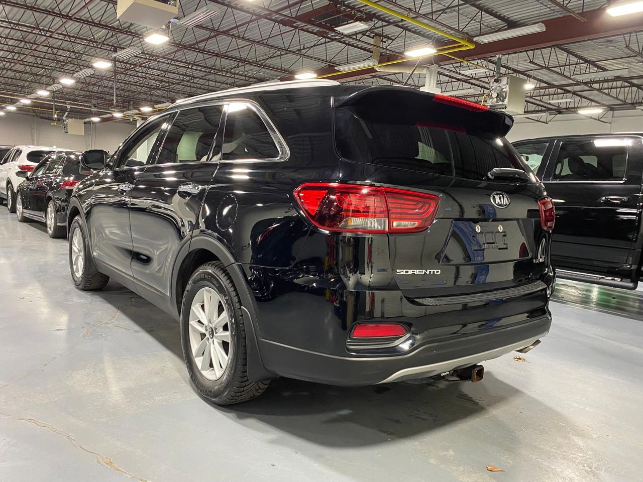 2019 Kia Sorento EX 2.4 Photo2