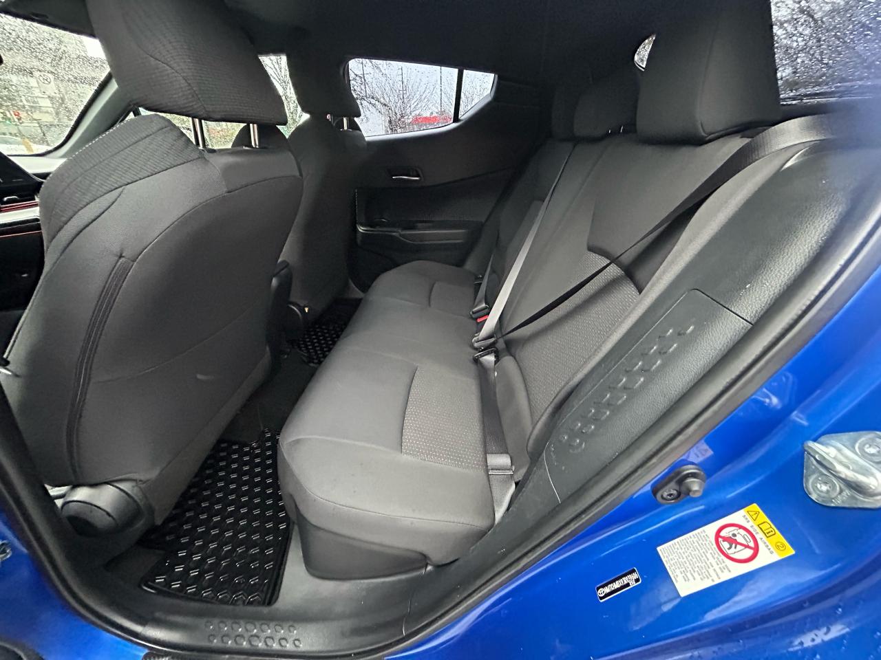 2018 Toyota C-HR XLE - Photo #9