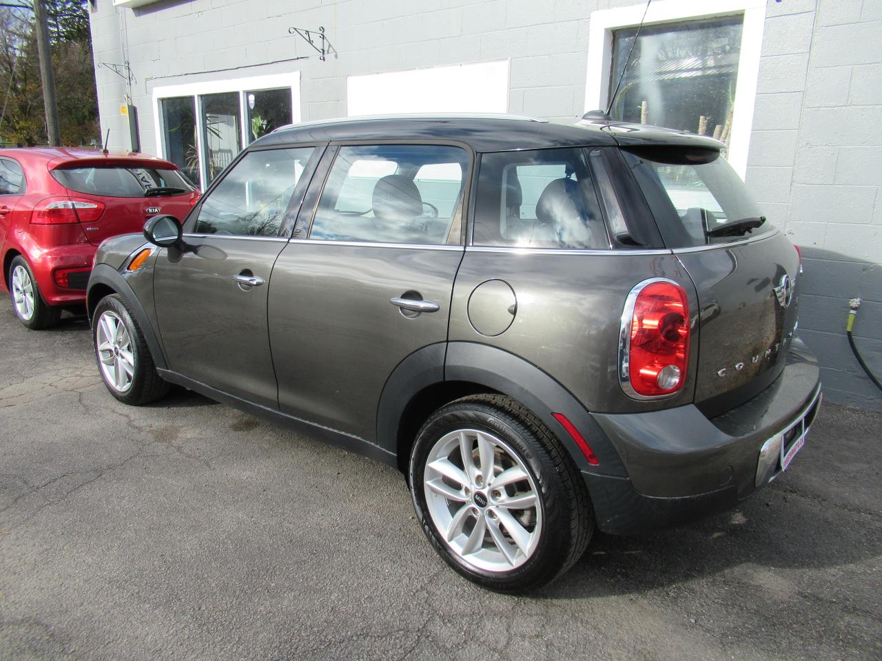 2014 MINI Cooper Countryman COUNTYMAN FWD Photo3