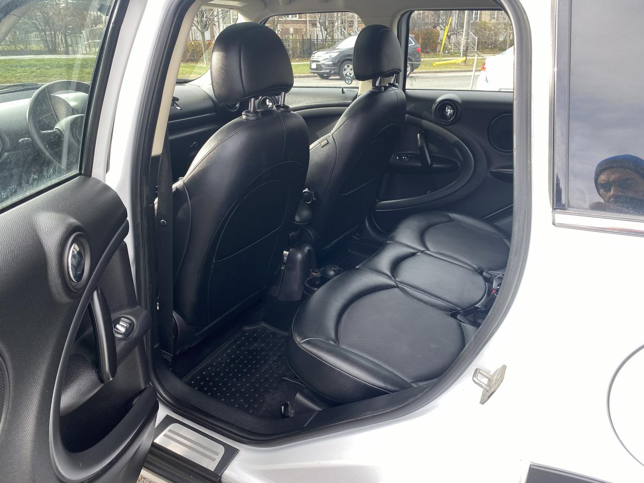 2015 MINI Cooper Countryman ALL4 4dr S/6 Speed Manual/Leather/2 Sunroofs/BT - Photo #12